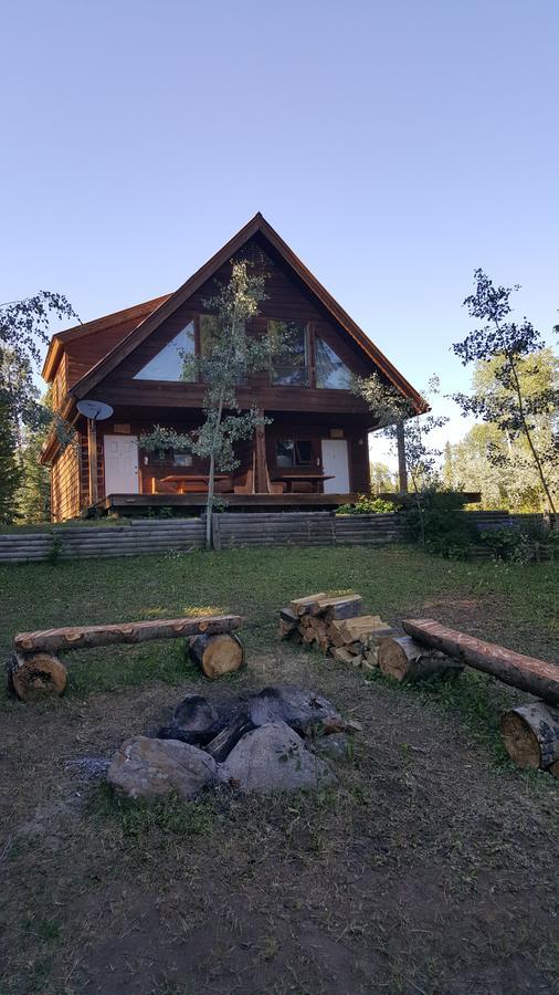 Wettstone Guest Ranch Bed & Breakfast Bridge Lake Exterior photo
